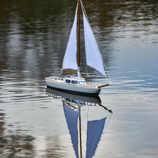 DSC_1008.jpg Modell Segelboot / Yacht - 50cm langer Rumpf