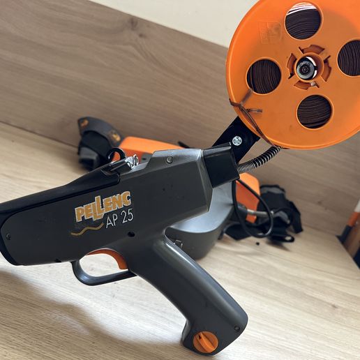 tempImageFJ6VU6.jpg Pellenc AP25 detachable reel kit