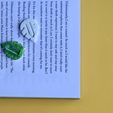 IMG_7478.jpg Mini leaf bookmark (Stl file for 3D printing) print in place.