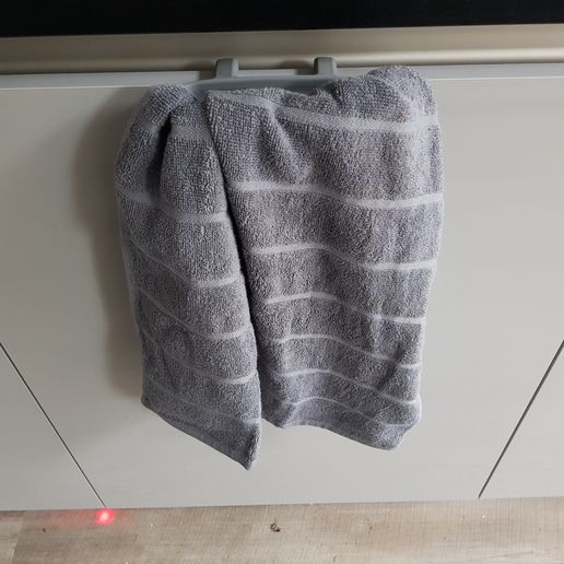 20180911_170003.jpg STL-Datei Kitchen Hanging Towel holder kostenlos・3D-Druckvorlage zum Herunterladen, 3D-Designs
