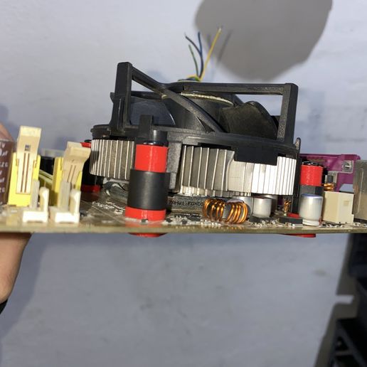 IMG_7764.jpg Intel® Heatsink Lock Solution