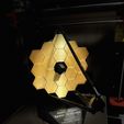 1_JWST_dk.jpeg James Webb Space Telescope Mirror (1:40)