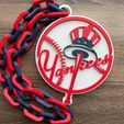 490992730_1004400921325012_8870727403520251635_n.jpg Collier surdimensionné des New York Yankees, chaîne à pendentifs