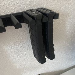 IMG-6357.jpg Archivo STL Soporte de pared para cargadores M4・Modelo imprimible en 3D para descargar