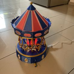 Lampe CAROUSEL à mouvement mécanique