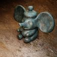 4.jpg Vase Jung's Elephant