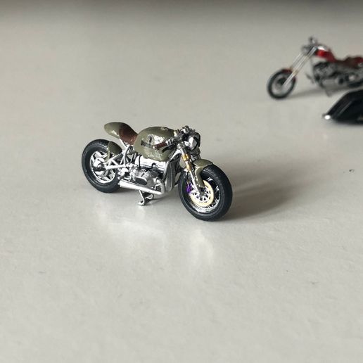 1/64 BMW R100 バイク模型 ミニチュア 🏍️ 1/64 bmw r100 cafe racer custom hotwheels・ STL File for ・Cults