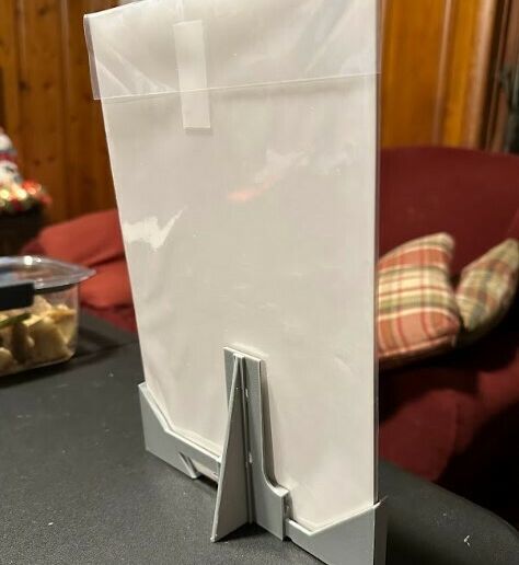 Screenshot-2023-12-12-221757.jpg Adjustable Comic Stand