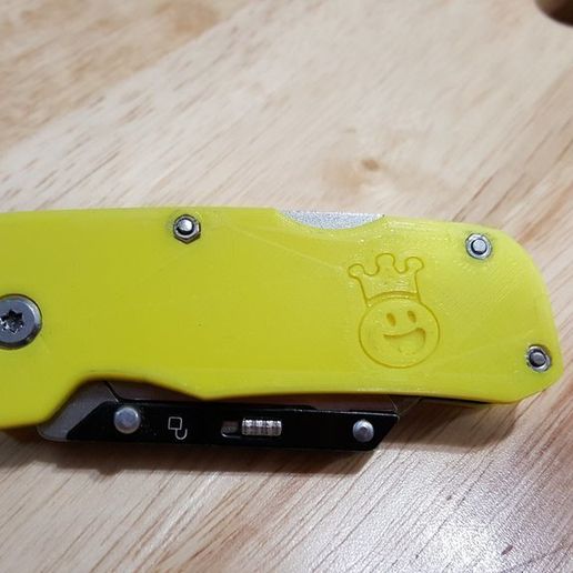 cdb79e93e68bf605b698f55133ee7def_display_large.jpeg Husky Utility Knife Handle