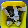 PXL_20230910_105004672.jpg Meta Quest 2 Controller and Headset Cable Clip Storage Bundle