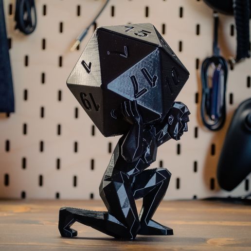 DSC_0660.jpg Low-Poly D20 Atlas DnD Figure