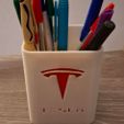 Pot-a-crayon-Tesla-presentation.jpg Pot à crayons ou porte brosses à dents, etc.  Tesla 12x8x6 cm – Bi-couleur sans AMS – Insert amovible personnalisable – Desk organizer 3D