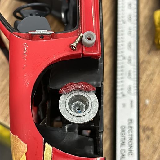 WhatsApp-Image-2024-04-18-at-18.47.03.jpeg 1/18 Autoart 996 Porscche Axles systems