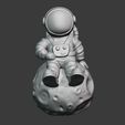 Austronaut_front.jpg Astronaut sitting on the moon printable model