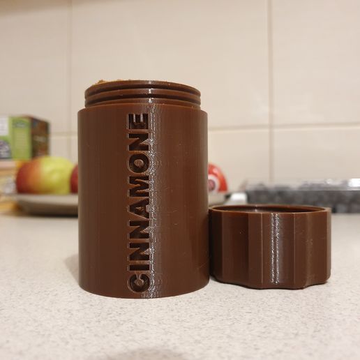 Cinnamone powder dispenser, can