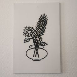 IMG_20220905_185334_edit_72249647692620.jpg Silhouette de fleurs et de plantes dans un vase