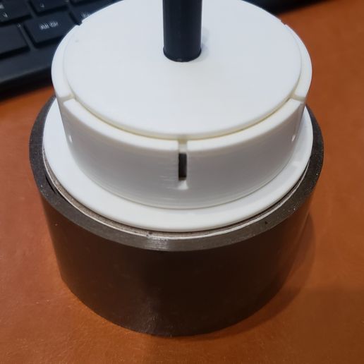 20240716_211725_resized.jpg 木柴码垛和装袋机 - 手动或电动型