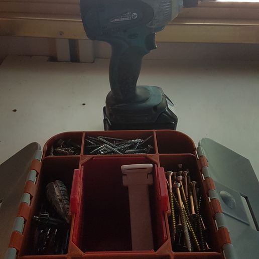 —_ e eee eee* ry ‘3 ——— i Box for screws and tools