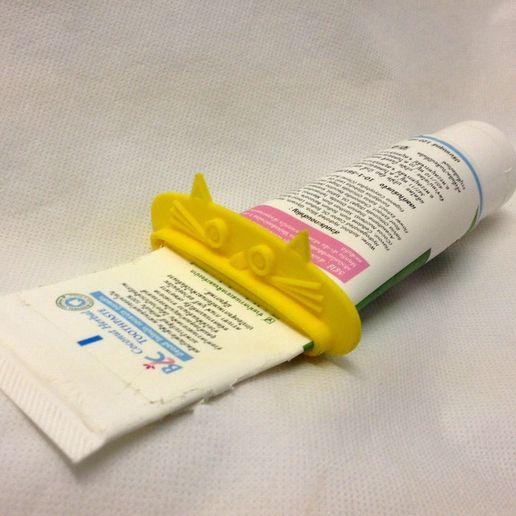 Cat Paste Pusher 3D model