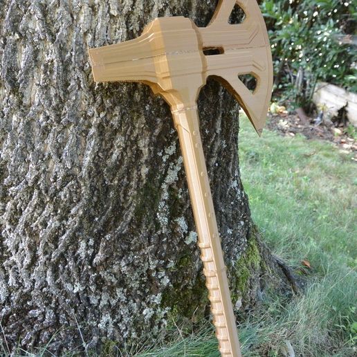 5258fb4c4d4b8340ffe3585527ed769a_display_large.JPG Skyrim dwarven one hand axe , 3d printable version for cosplay and props
