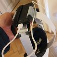 20210311_212524.jpg Battery holder for Oculus Quest 2 (stock strap and GomRVR Halo strap)
