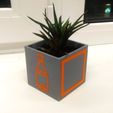 PSX_20211115_181231.jpg Ojing-eo Geim, Squid Game, small planter, pot stl file for 3d printing. Window, small, cute planter 3d print file, Indoor plant pot.