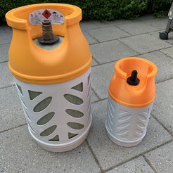 IMG_5129.jpeg STL-Datei PROPANTANK ZUR LAGERUNG VON 8 BIER-/SODA-DOSEN (MIT GEWINDE VERS.)・3D-druckbares Modell zum Herunterladen