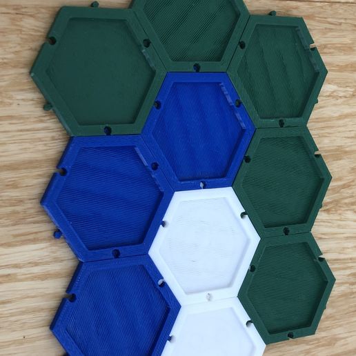 tiles1.jpg Baldosas hexagonales encajables para juegos de mesa, Dragones y Mazmorras, mapas, etc.
