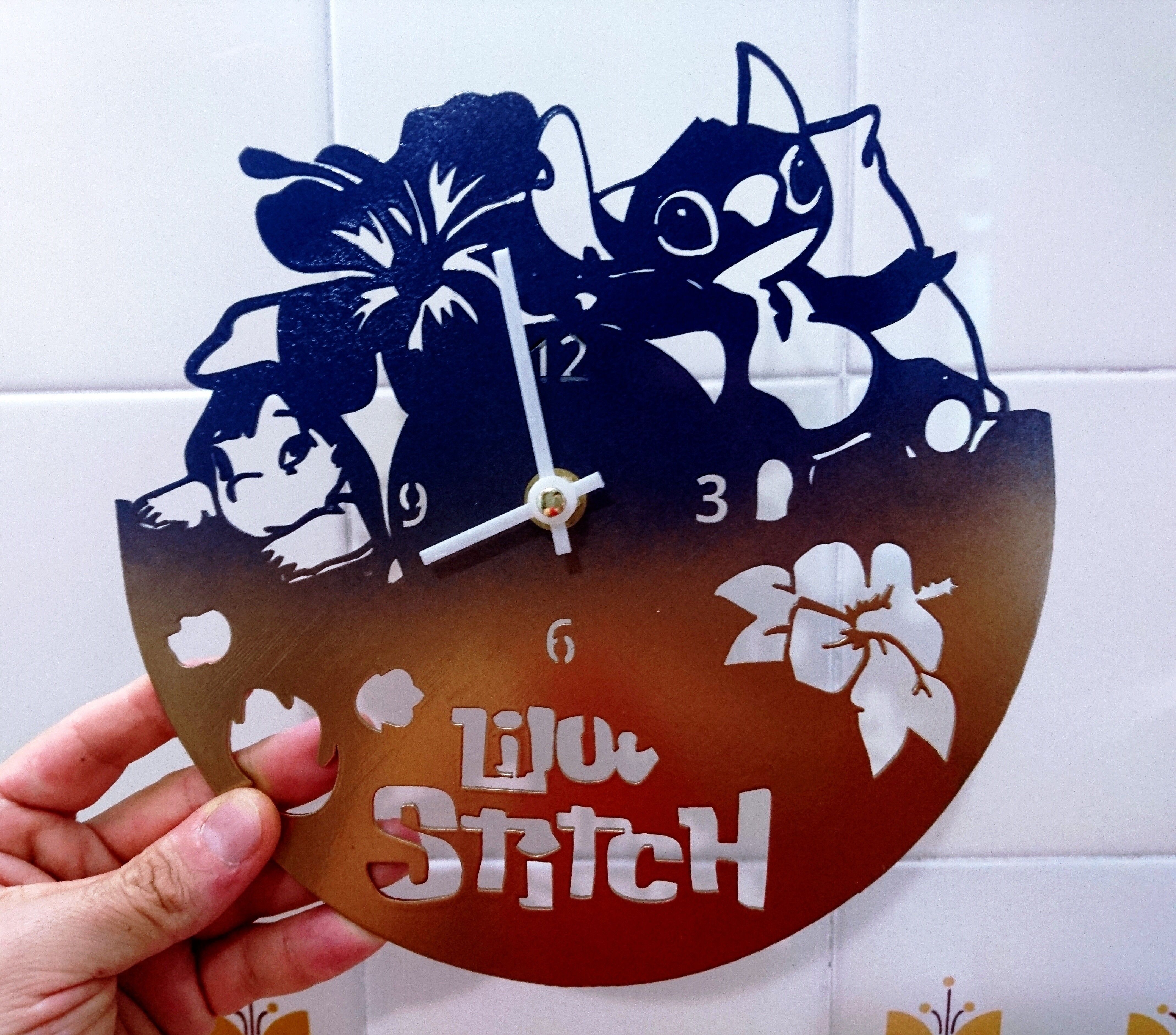 photostudio_1538496232860.jpg Fichier STL Horloge Lilo & Stitch + emporte-pièce à l'emporte-pièce・Design pour imprimante 3D à télécharger, 3dlito