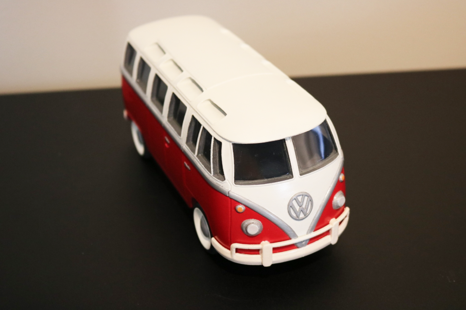 Volkswagen Bus 1970 STL file 3D printing Cults fichier 3D 3.png Free STL file Volkswagen Bus 1970s・3D printer model to download, ChaosCoreTech