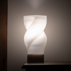 _DSC9728.jpg Square Based Lamp