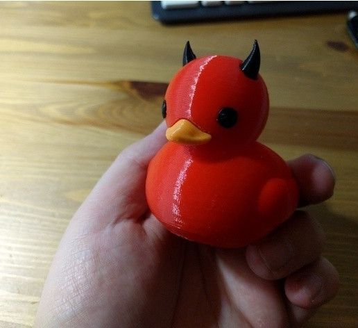 fb3becddd722cc9d637122b06bab1276_preview_featured.jpg Pato de goma del diablo