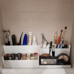 20210222_185843.jpg Bathroom make-up storage