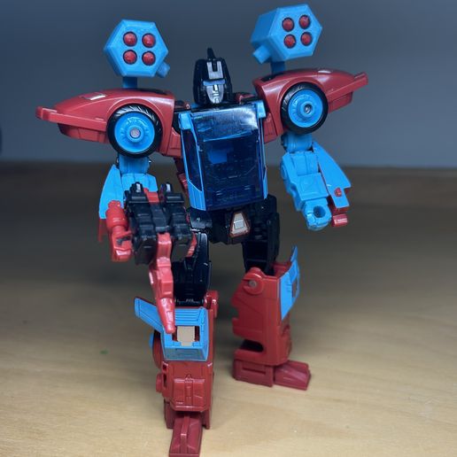 IMG_5653.jpg Transformers Pointblank Legacy shoulder canons