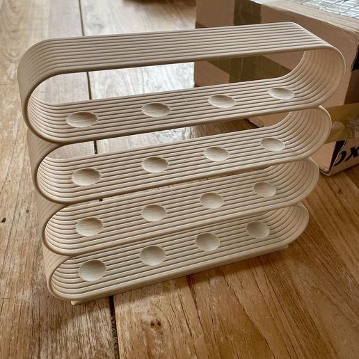 Golf-ball-display-empty.jpg Display golf ball