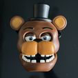 Freddy-mask-with-eyes.jpg Verwelkte Freddy-Maske (FNAF / Five Nights At Freddy's)