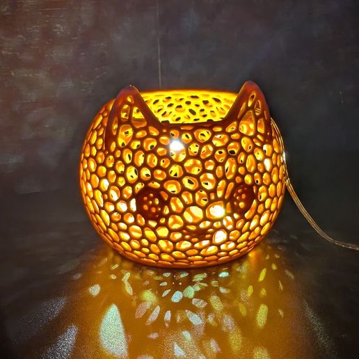 Cat vase voronoi