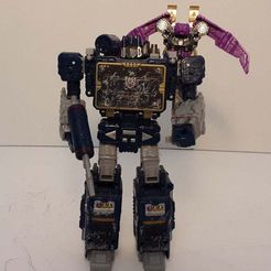 20201009_052806.jpg Transformers WFC Siege Ratbat Back booster remix