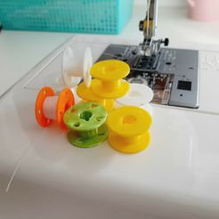 20230715_130848.jpg STL file Sewing Machine Bobbin・Template to download and 3D print