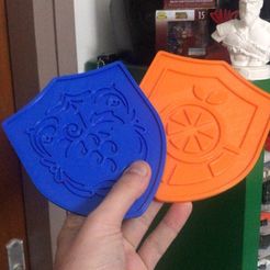 escudos.jpg Archivo STL Academia Uva/Naranja [Pokémon]・Plan de impresión en 3D para descargar