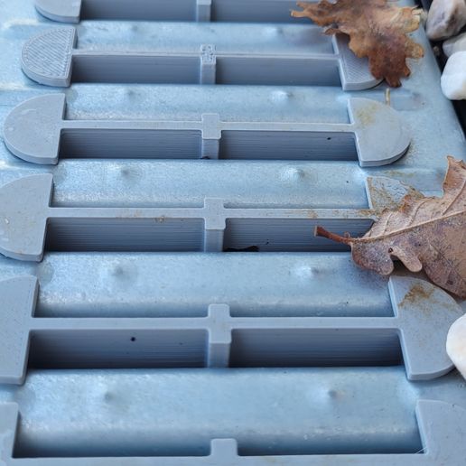 20251207_154923.jpg Canal de rejilla de acero