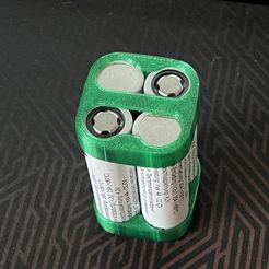 IMG_2785.jpg Free STL file Side Lid (casing) for 4S and 6S 18650 Li-ion Packs・3D printing template to download