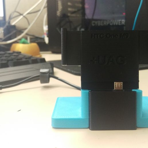 HTC One M9 Customized Universal Charging Dock 3D model