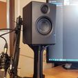 20210422_111429.jpg Speaker stand for 3.5" studio monitors