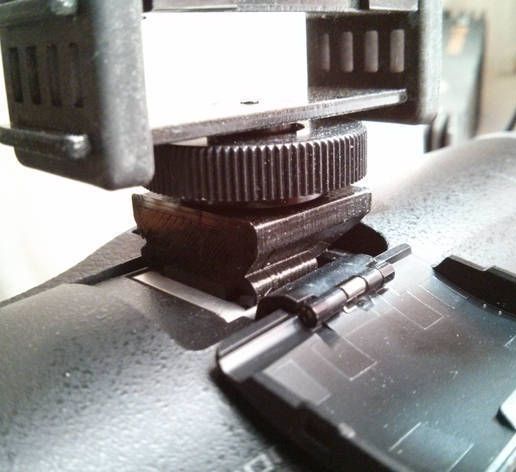 bd4d5da22cd8b780cb3756a43f52af89_preview_featured.jpg Sony Multi-Interface-Schuh-Adapter auf herkömmlichen Kaltlicht-Schuh-Adapter