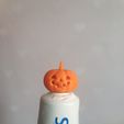 20221006_131013.jpg Halloween Pumpkin Toothpaste Topper