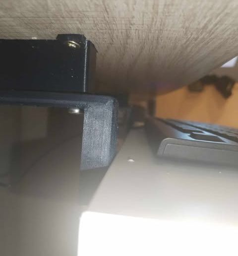 481714687_1695254764732842_5932909045491700585_n.jpg keyboard tray with sliding rail