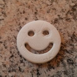 7801371085b42ddc153194579647c92a_preview_featured.jpg Free STL file Smiley Shopping Cart Chip・3D printable model to download, Chrisibub