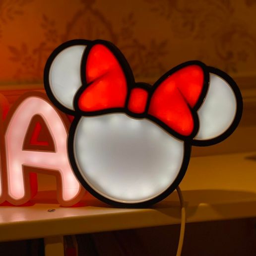 MARIA WITH MINNIE NAMELED 3D model