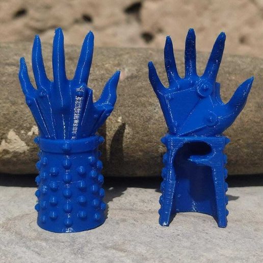 WhatsApp-Image-2021-03-19-at-12.26.03.jpeg SKELETOR TERROR CLAWS